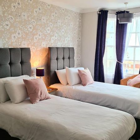 Sea Beach House Apartment Eastbourne Bagian luar foto