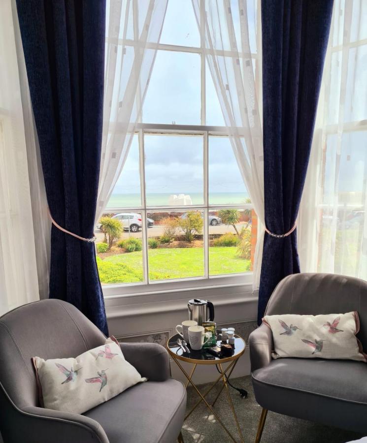 Sea Beach House Apartment Eastbourne Bagian luar foto